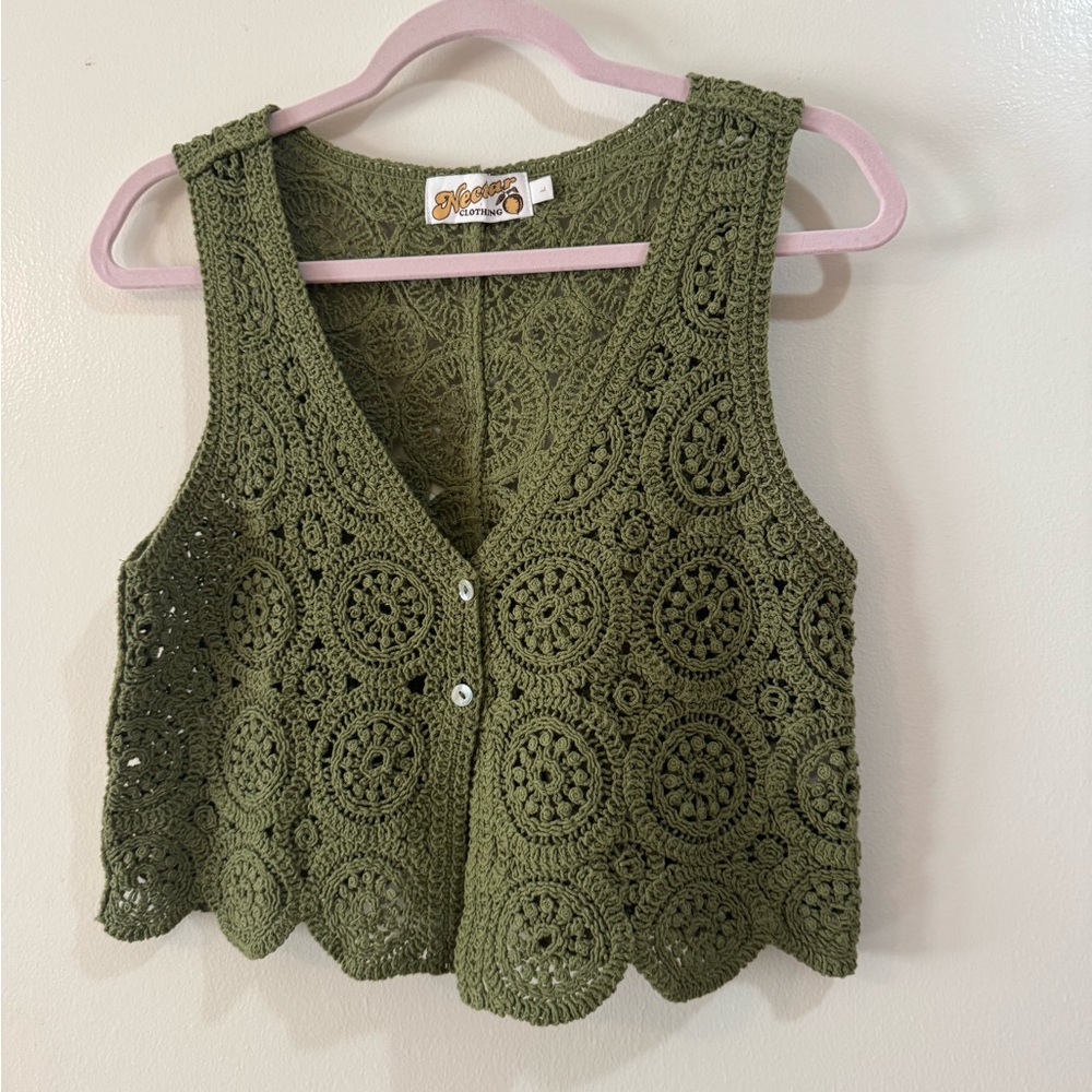 Elegant Olive Green Crochet Crop Vest Top - Picture 2 of 3